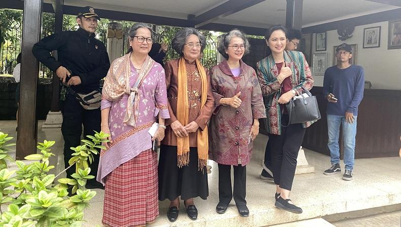 Mahfud MD Ziarah ke Makam Bung Hatta, Meutia Hatta: Kami Merasa Dihargai