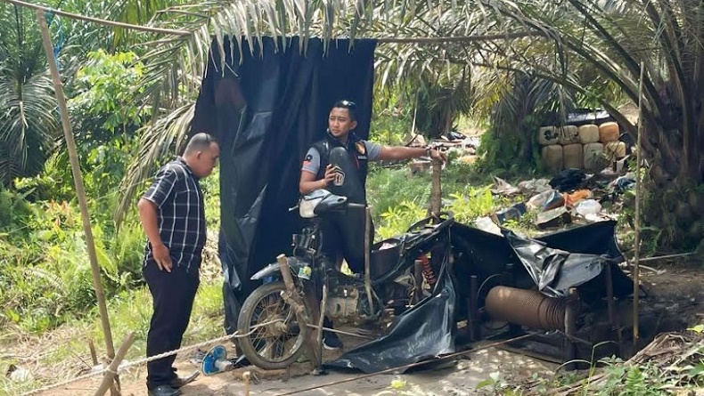 Polisi Gerebek Lokasi Penambangan Minyak Ilegal di Batanghari, 4 Orang Ditangkap