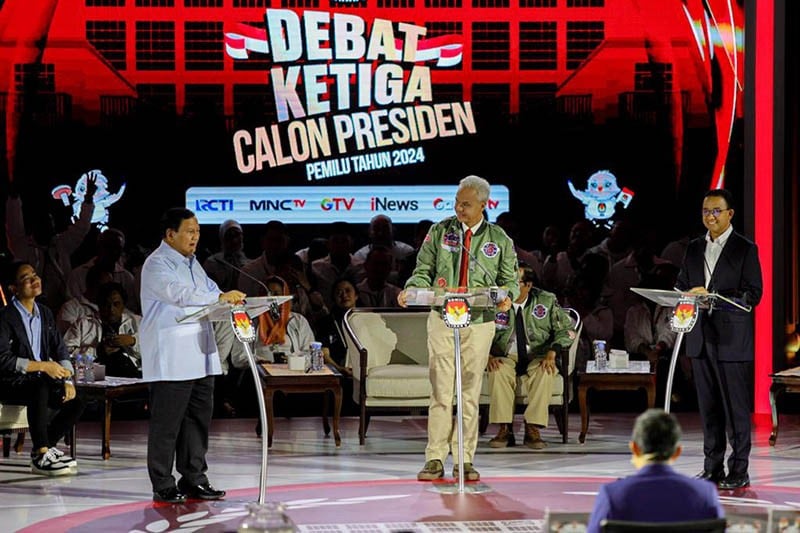 Momen Ganjar Dipuji Prabowo dalam Debat Ketiga Capres