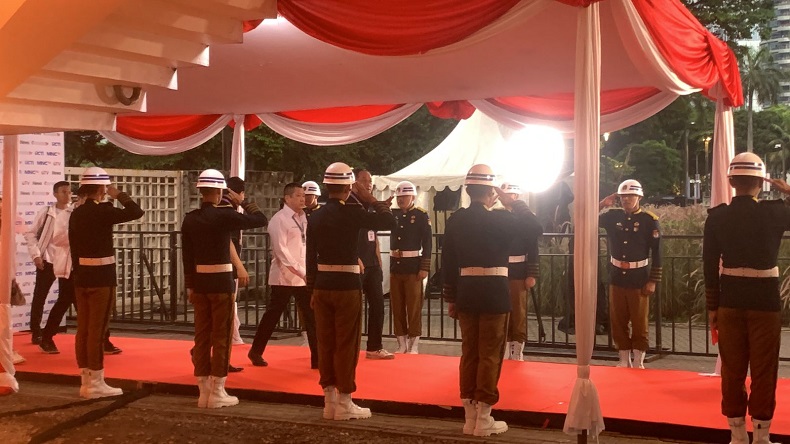 Ketum Partai Perindo Hary Tanoesoedibjo Tiba di Istora Senayan Hadiri Debat Capres