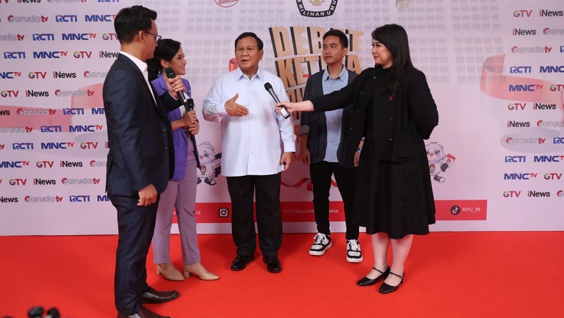 Prabowo-Gibran dan Anies-Cak Imin Tiba di Istora Senayan