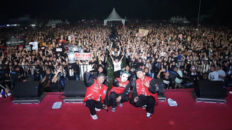 Menangkan Ganjar-Mahfud, Ribuan Warga Lamongan Deklarasi Akbar di Pesta Rakyat