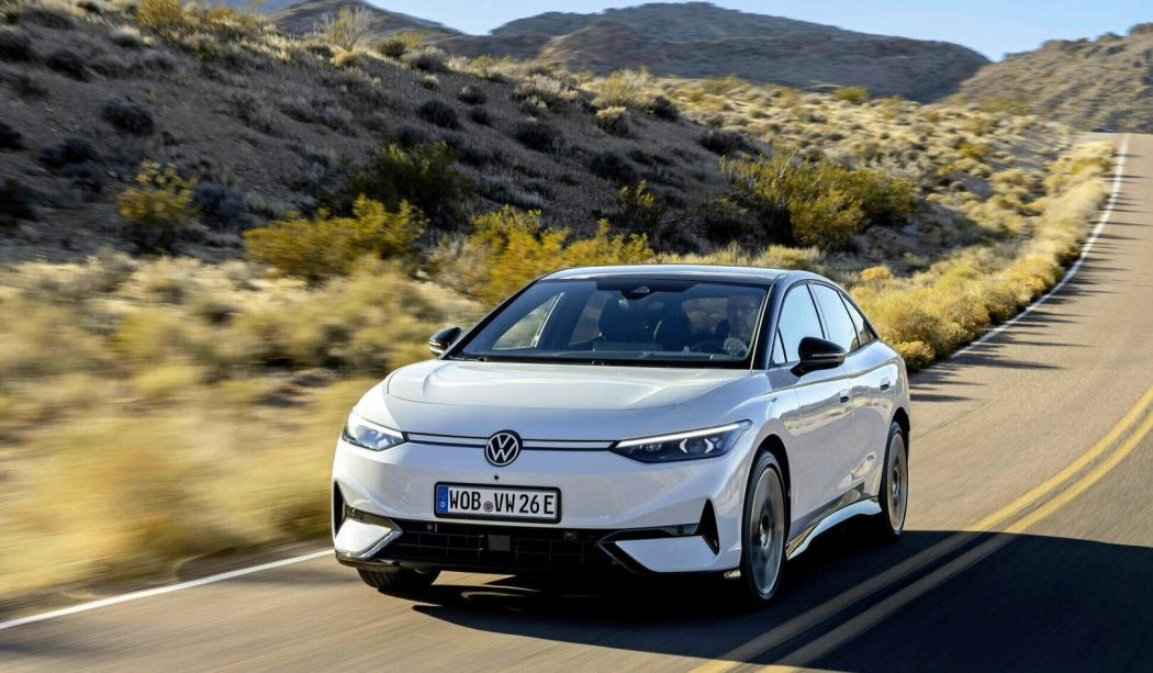 Volkswagen Golf Jadi Mobil Pertama di Dunia Dilengkapi ChatGPT