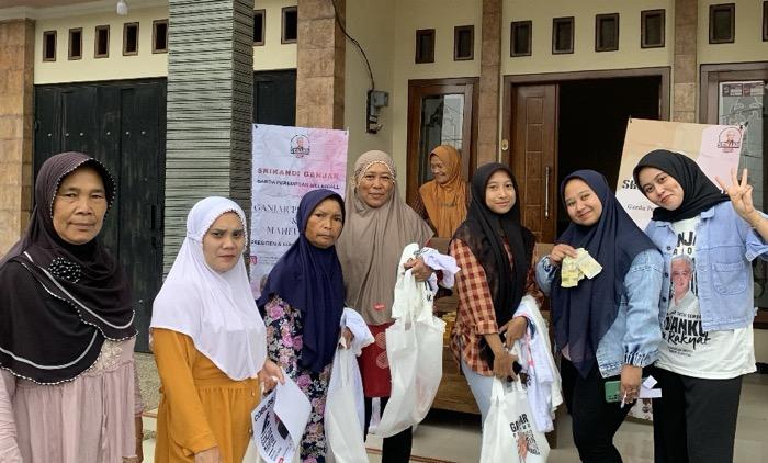 Relawan Srikandi Ganjar Jatim Gelar Pasar Murah Khusus Anak Kos, Wujud Komitmen Sembako Murah