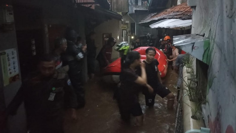 Braga Direndam Banjir akibat Tanggul Jebol, Pj Wali Kota Bandung: Segera Diperbaiki