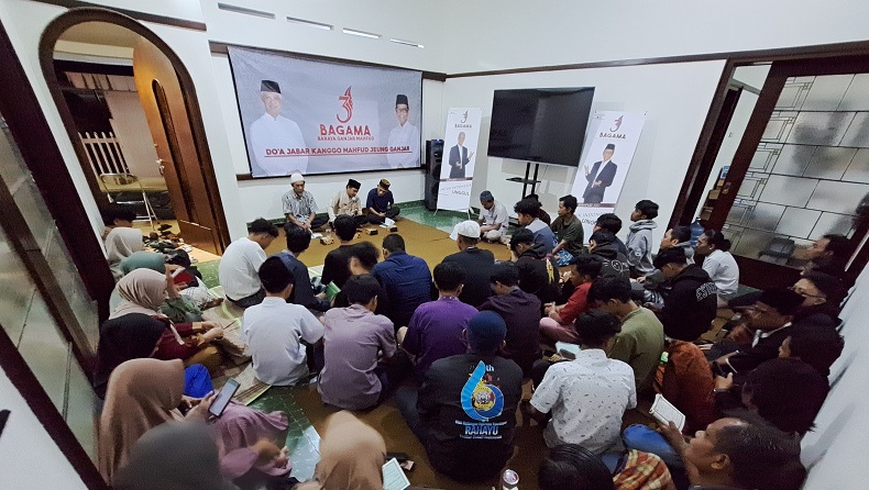 Relawan Gelar Pengajian Bareng Anak Muda, Doakan Ganjar-Mahfud Jadi Pemimpin