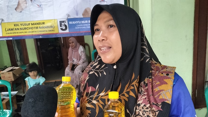 Warga Cilangkap Harap Bazar Minyak Goreng Murah Partai Perindo Terus Berlanjut