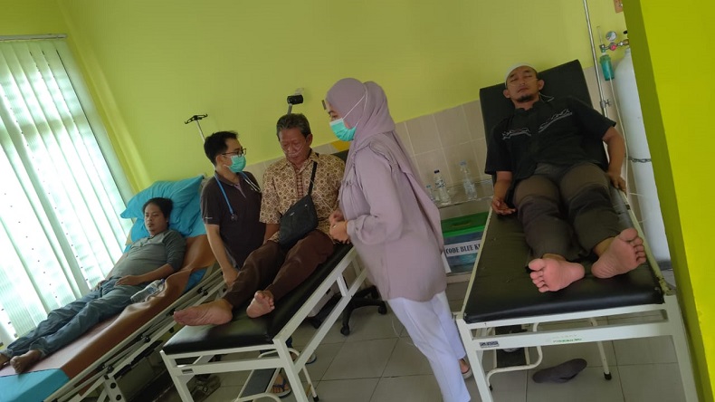 Puluhan Warga Ciomas Bogor Diduga Keracunan usai Santap Ikan Tongkol, 1 Orang Dirawat