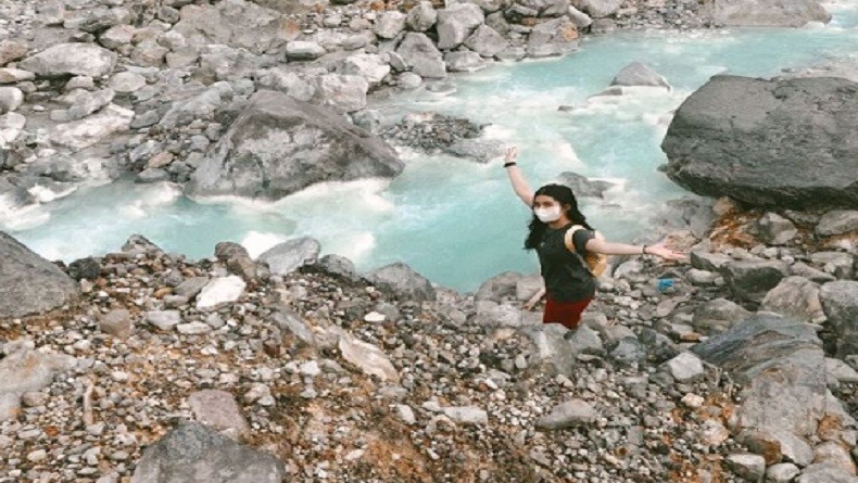 Syuting Petualangan Anak Penangkap Hantu di Banyuwangi, Adinda Thomas Sempatkan Naik Gunung Ijen