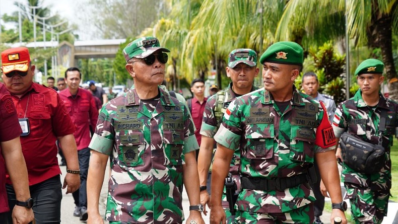 Profil Letjen Richard Tampubolon, Anak Wartawan yang Jadi Kasum TNI