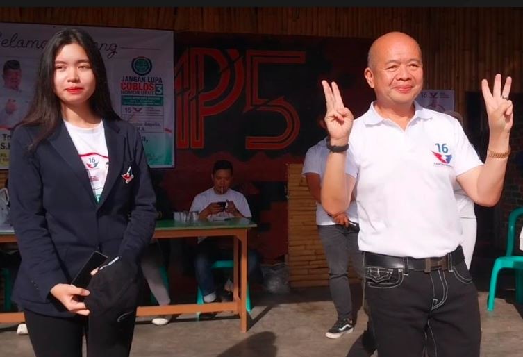 Caleg Perindo Djoni Toat dan Anggun Angelia Gelar Bazar Minyak Murah di Bandung