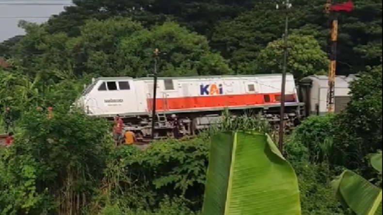KA Pandalungan Anjlok di Stasiun Tanggulangin, KAI Evakuasi Rangkaian Kereta