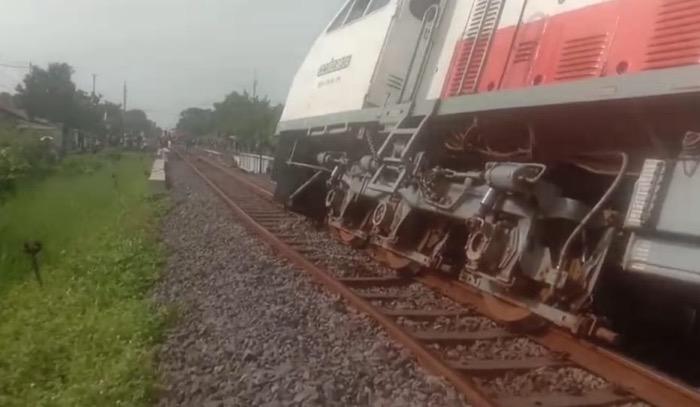 Jalur Kereta Tak Bisa Dilalui Imbas KA Pandalungan Anjlok di Sidoarjo
