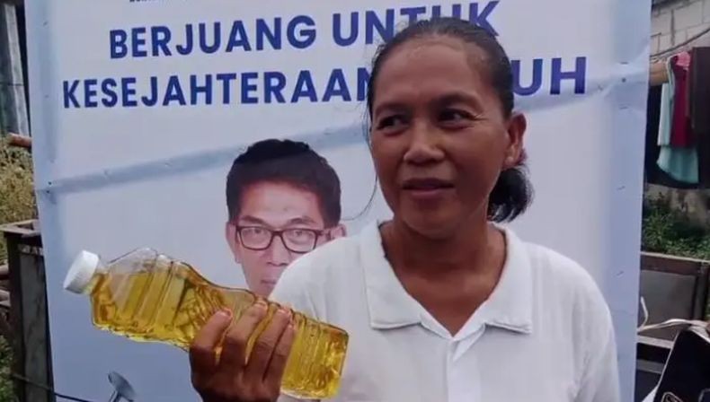 Bazar Murah Partai Perindo di Bekasi, Warga: Saya Doakan Calegnya Menang