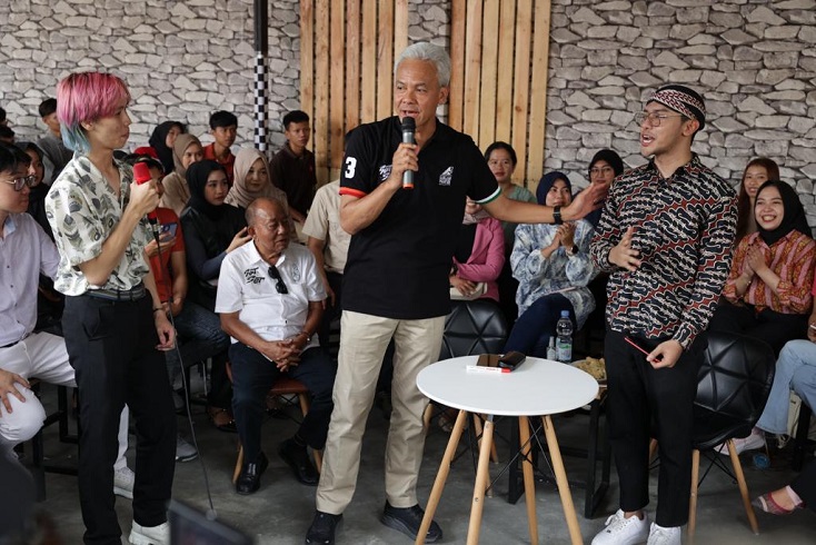 Ganjar Komitmen Beri Hak Semua Warga Negara, Bakal Hapus Batas Usia Pelamar Kerja