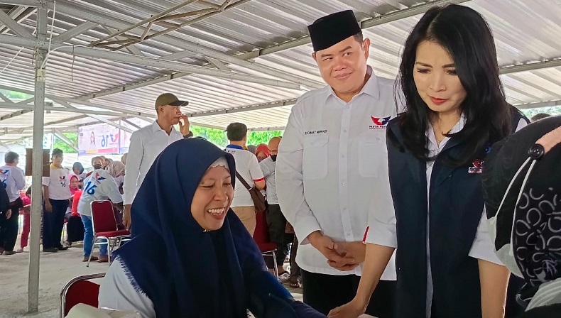 Gelar Cek Kesehatan Gratis dan Bazar Murah, Liliana Tanoesoedibjo Disambut Meriah Warga