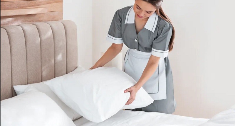 Terungkap, Ternyata Ini Alasan Bantal Hotel Terasa Empuk dan Nyaman