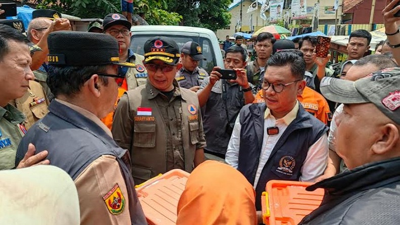 Tanggap Darurat Banjir Bandung, Kepala BNPB Minta Fokus Pemenuhan Kebutuhan Dasar