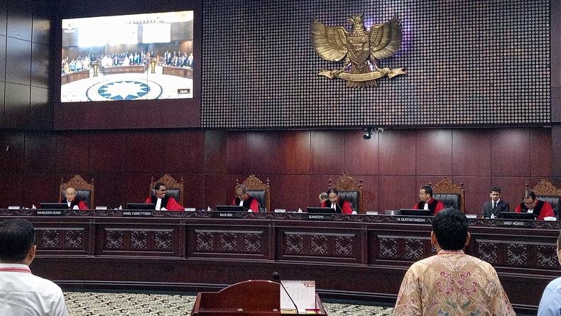 MK Tolak Gugatan Gaji Dosen Perguruan Tinggi Swasta Dibayar Pakai APBN