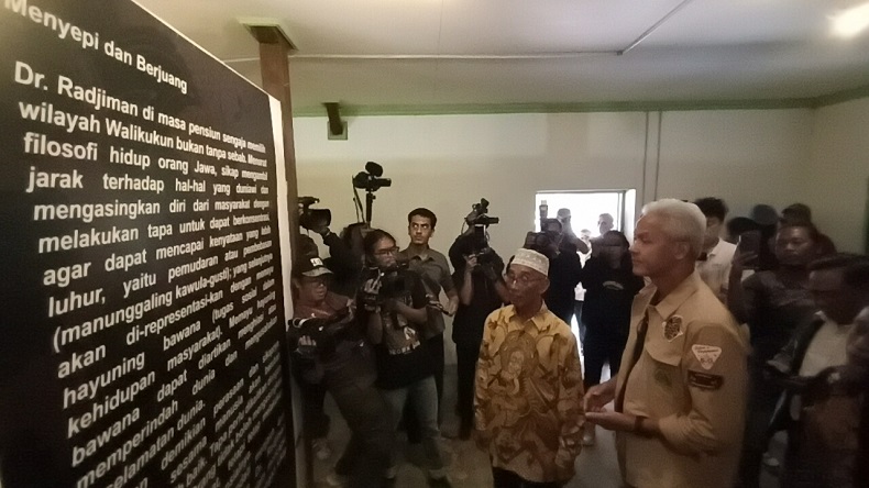 Ganjar Pranowo Didampingi Mantan Sekjen Kemhan Kunjungi Museum Radjiman Wedyodiningrat