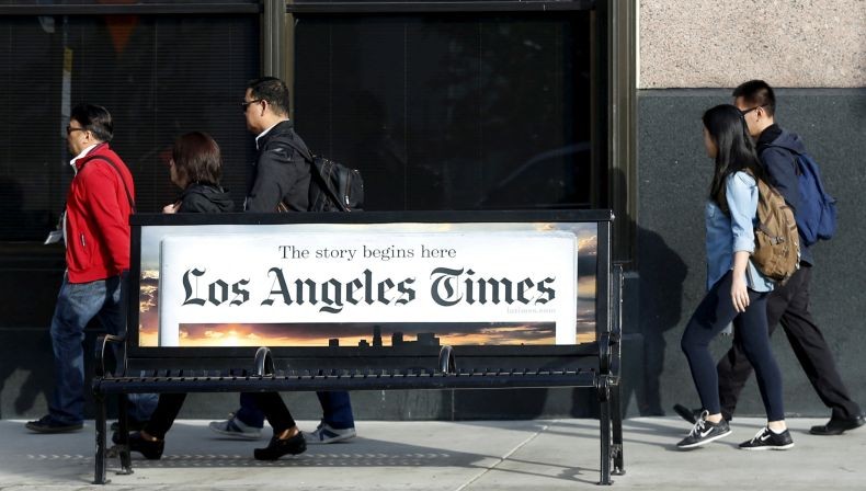 Surat Kabar Los Angeles Times PHK 100 Karyawan