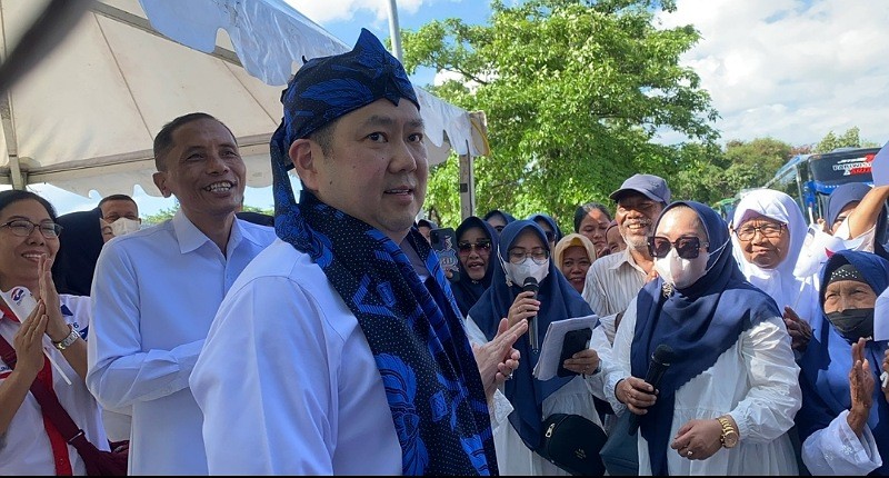 Hary Tanoesoedibjo Lepas Peserta Wisata Religi bersama Caleg Perindo: Semoga Peroleh Hikmah