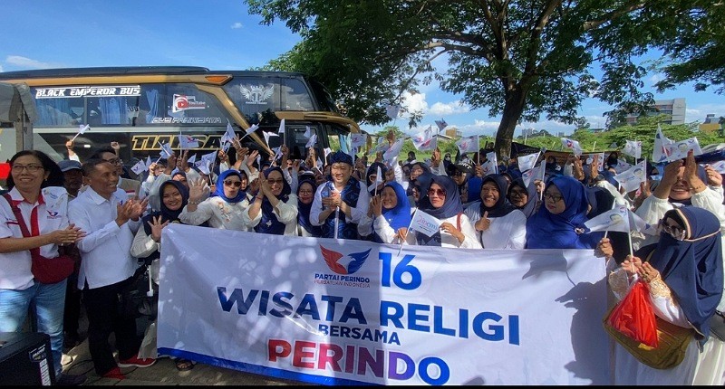 Hary Tanoesoedibjo dan Caleg Perindo Banjir Pujian dari Emak-Emak karena Peduli UMKM