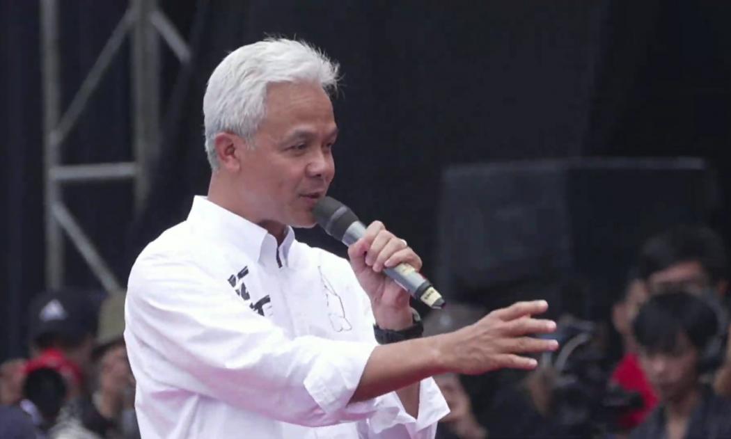 Hajatan Rakyat di Bandung, Ganjar Janjikan Internet Gratis di Seluruh Indonesia