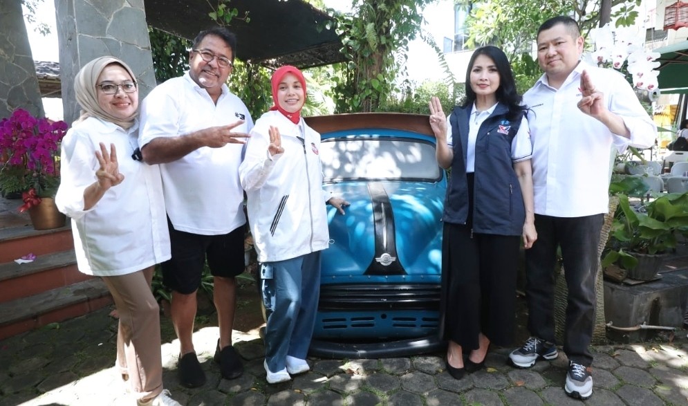 HT, Liliana Tanoesoedibjo dan Siti Atkoh Makan Siang Bareng Si Doel 