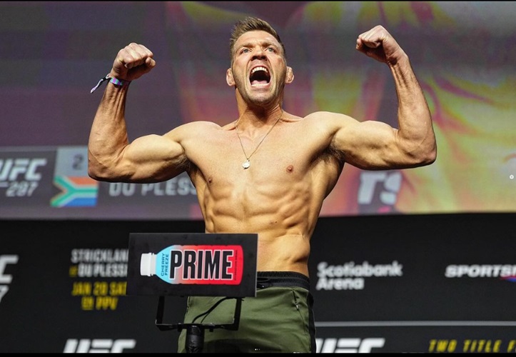 Hasil UFC: Dricus Du Plesis Raih Sabuk Kelas Menengah usai Hajar Juara Bertahan