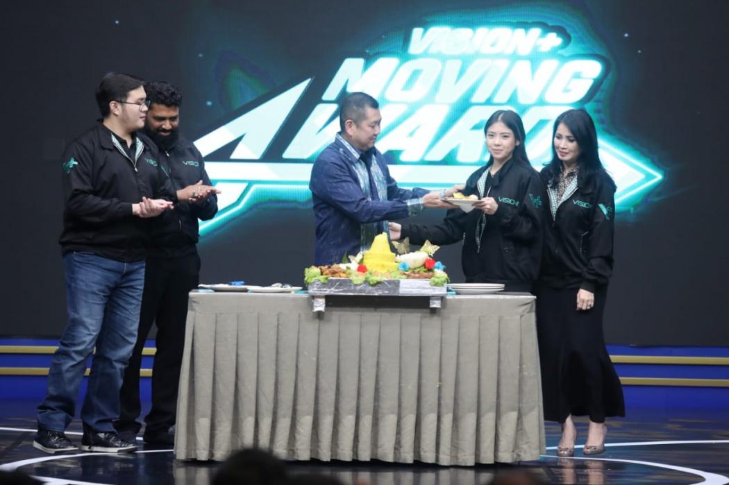 Pasang Target Terbaik di Indonesia, Hary Tanoesoedibjo Minta Vision+ Kerja Cepat