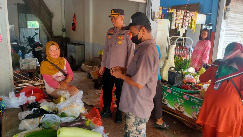 Komitmen Pemilu Damai, Polda Kalteng Perkuat Hubungan dengan Sambangi Warga