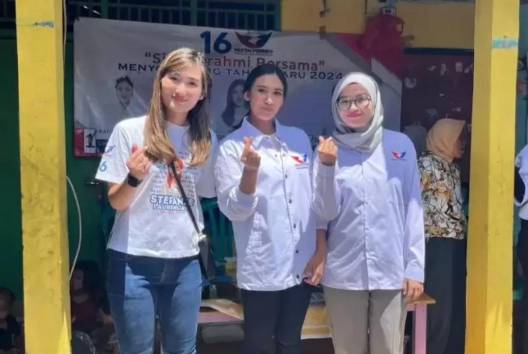 Caleg Perindo Sosialisasikan Pemilu 2024 dan KTA Berasuransi di Ciputat Timur