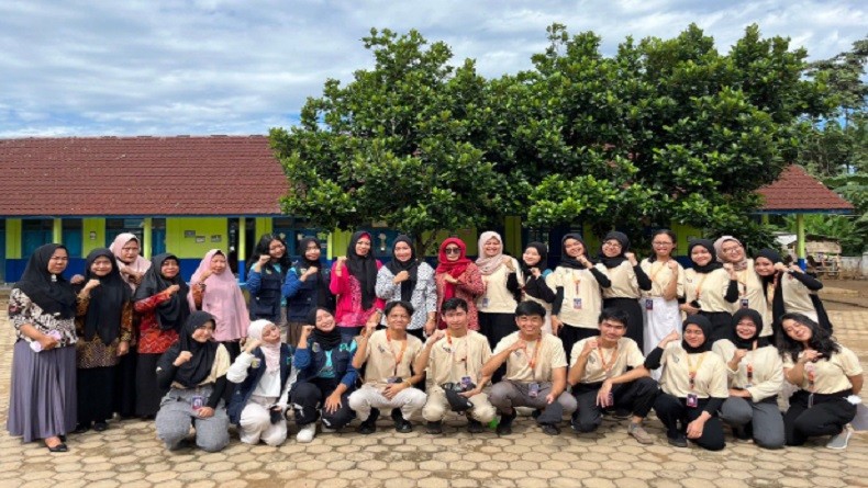 Gandeng FORNASA, Gerakan UI Mengajar Gelar Kelas Khusus untuk Murid SDN 26 Tegineneng