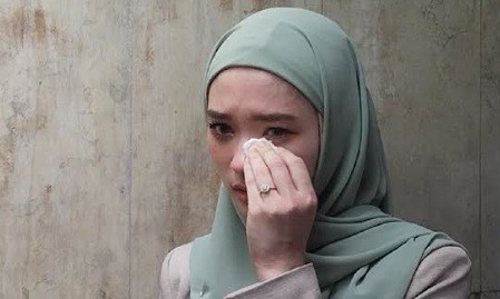 Inara Rusli Pertanyakan Hati Nurani Virgoun Tega Laporkan Ibu Anak-anaknya ke Polisi