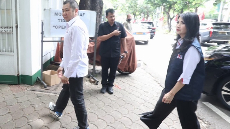 Megawati Ulang Tahun, HT dan Liliana Sambangi Teuku Umar