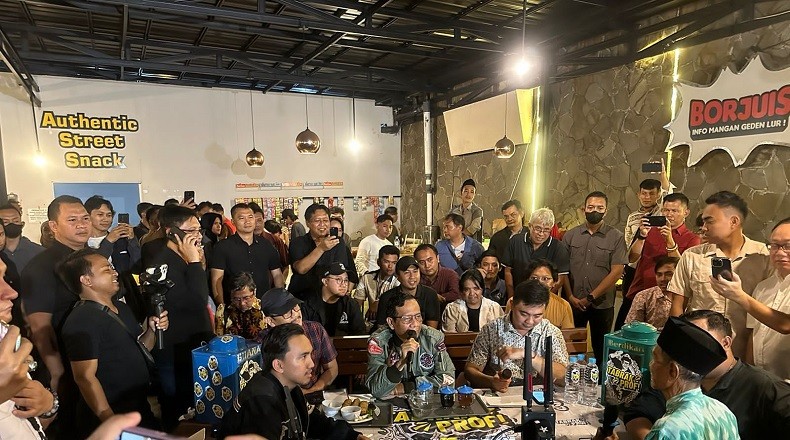 Mahfud Tegaskan Tak Pakai Fasilitas Negara untuk Kampanye