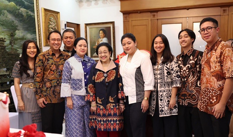 Rayakan Ulang Tahun, Megawati Nyanyi Lagu Cinta Hampa dan My Way