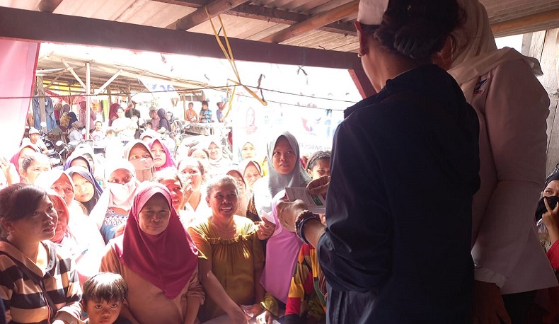1.000 Liter Minyak Goreng di Bazar Murah Perindo Ludes Diserbu Warga Bekasi