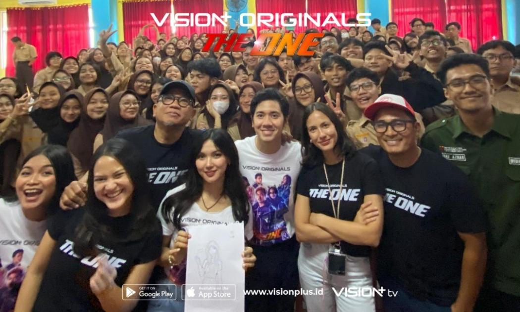 Sukses Gelar The One Goes to School, Vision+ Bawakan Pesan Khusus untuk Remaja