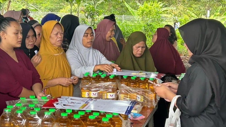 Yusuf Mansur Gelar Bazar Murah di Cipinang Melayu: Kita Dengar Keluhan Masyarakat