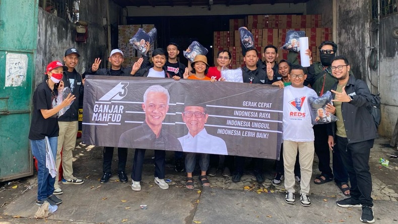 TPM Ganjar-Mahfud Blusukan Berdialog Langsung dengan Warga DKI Jakarta