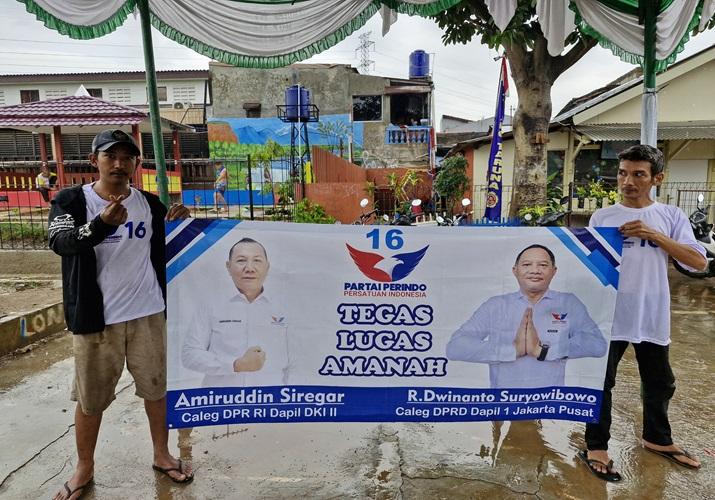 Sambut Positif Bazar Minyak Goreng Murah, Warga Cempaka Putih Harap Partai Perindo Menang Pemilu