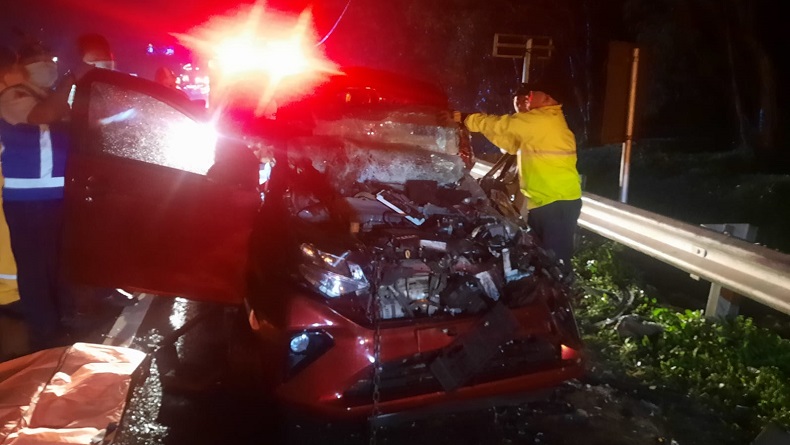 Kecelakaan di Tol Cipularang, Sopir Daihatsu Sigra Tewas 3 Penumpang Luka