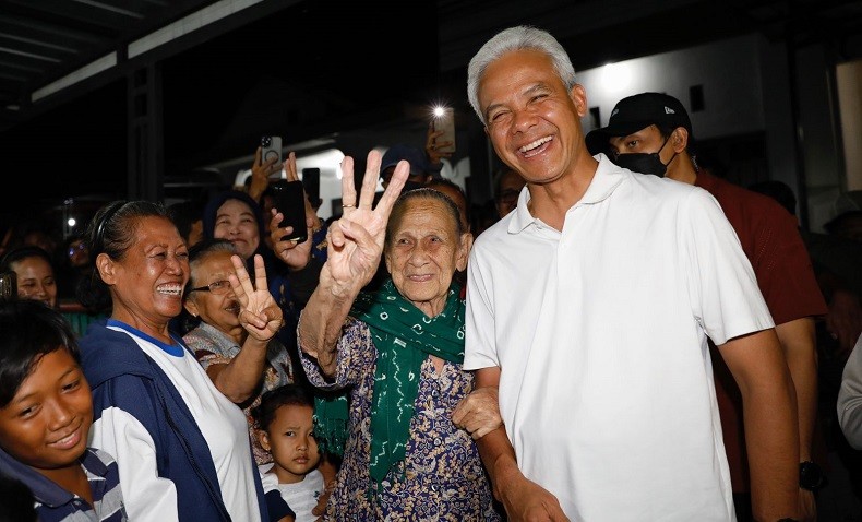 Momen Ganjar Pranowo Menginap di Rumah Warga di Ambarawa