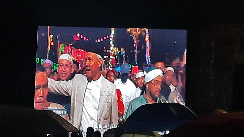 Ganjar Hadiri Tabligh Akbar di GBK, Disambut Puluhan Ribu Santri