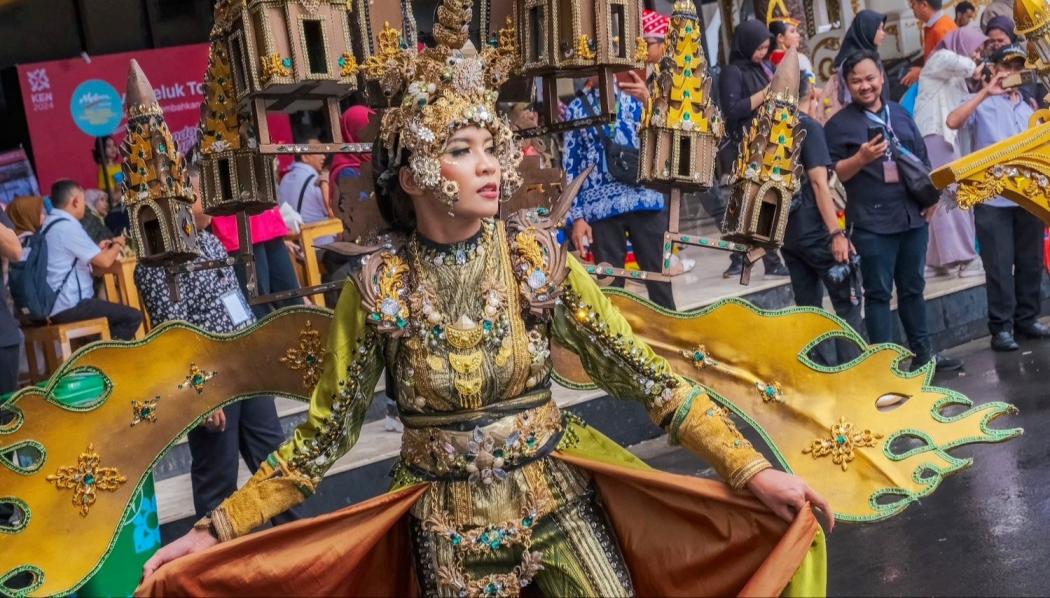 Parade Festival Seni dan Budaya Ramaikan Peluncuran KEN 2024