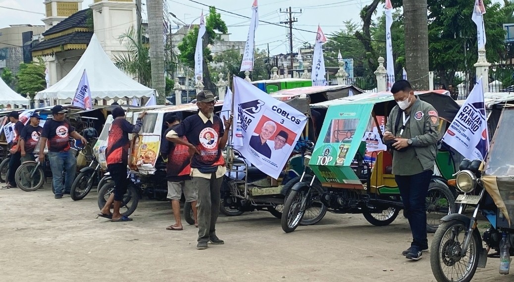 Sopir Bentor di Medan Bahagia Motornya Dilihat Langsung Ganjar Pranowo