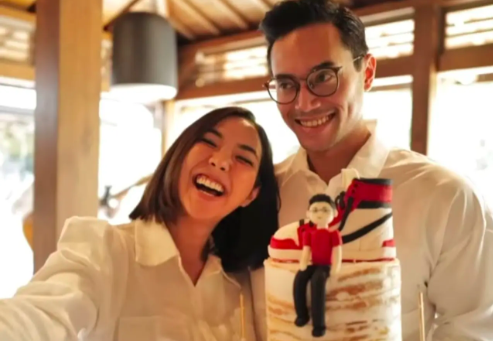 Rino Soedarjo Nonton Lomba Renang Gisella Anastasia, Pacaran Lagi?