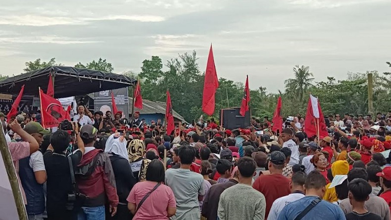 Ganjar Temui Nelayan di Belawan, Dengar Keluhan soal Bantuan Tidak Tepat Sasaran